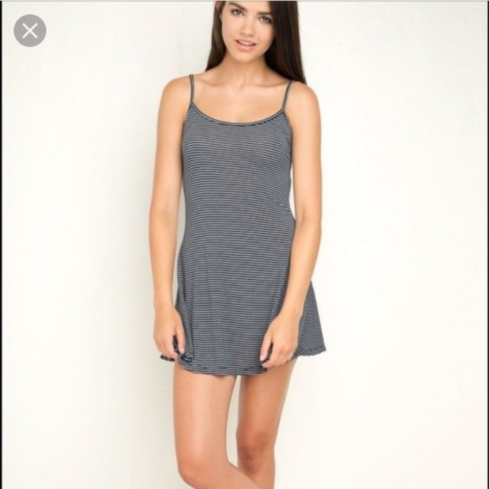 Brandy Melville 💙 Herika dress